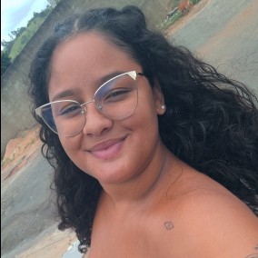 Rhania Karen Souza Valacio